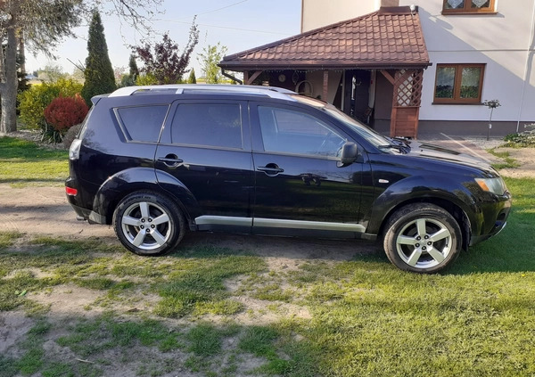 Mitsubishi Outlander cena 20000 przebieg: 268000, rok produkcji 2008 z Trzebnica małe 67